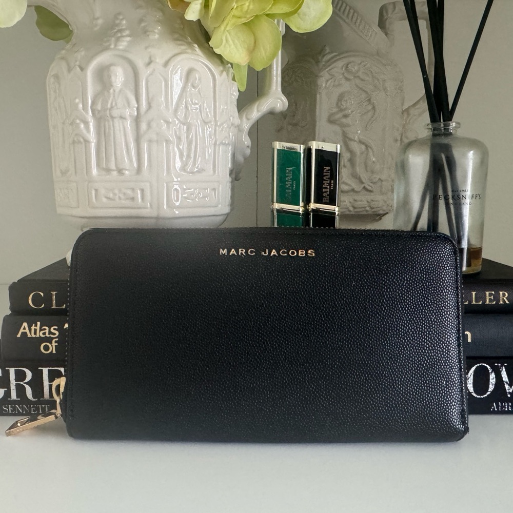 Marc Jacobs Black Pebbled Leather Continental Zip Around Wallet